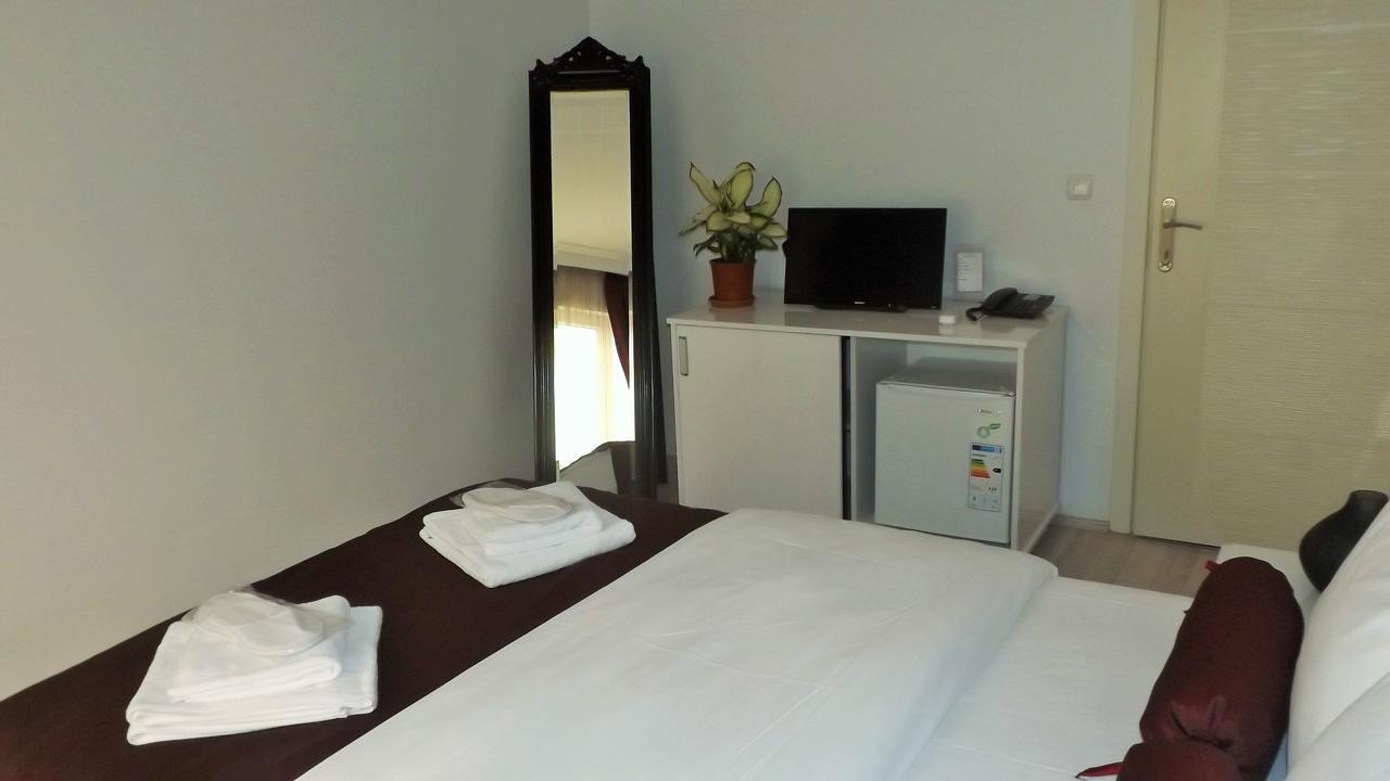 بارتين Sindoma Hotel الغرفة الصورة